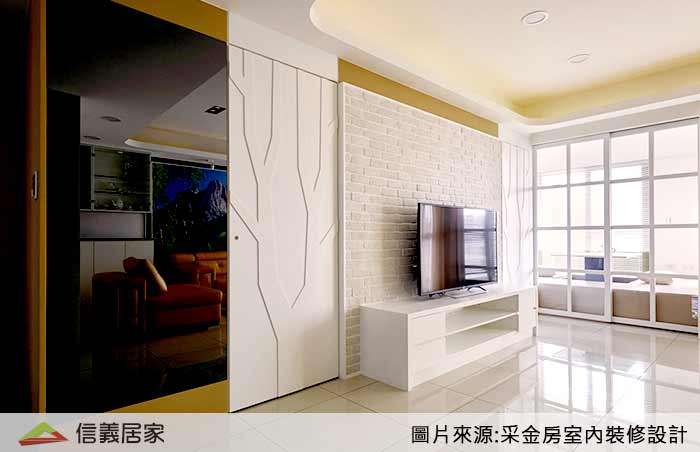 白色客廳室內裝潢設計，包括電視牆裝潢圖片