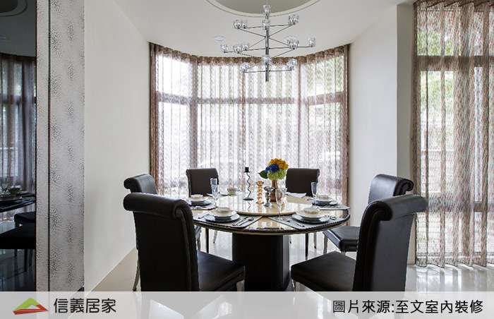 米色餐廳室內裝潢設計，包括窗簾、餐桌、餐椅裝潢圖片