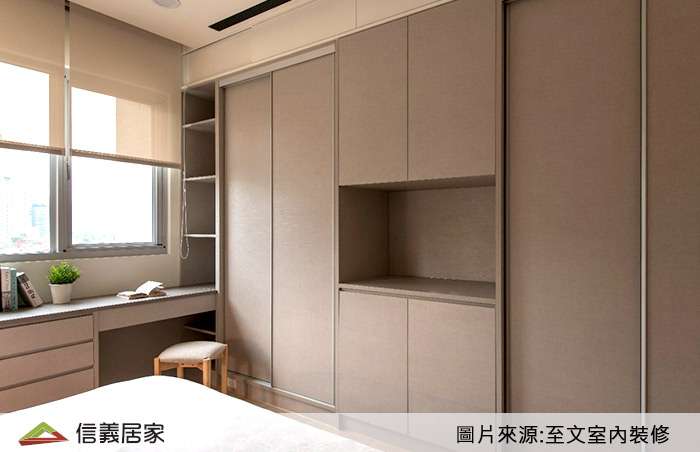 米色臥室室內裝潢設計，包括收納櫃、捲簾裝潢圖片