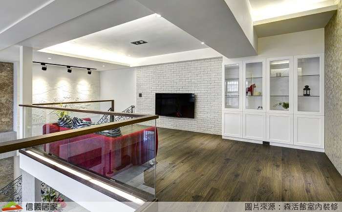 米色樓中樓室內裝潢設計，包括裝潢圖片