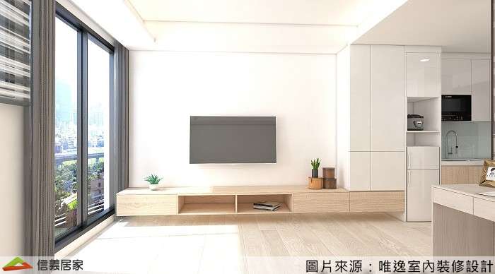 白色客廳室內裝潢設計，包括窗簾、收納櫃、電視櫃裝潢圖片